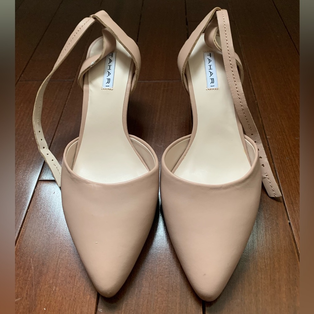 Tahari light pink mauve low heels ankle strap size 6 1/2 never worn